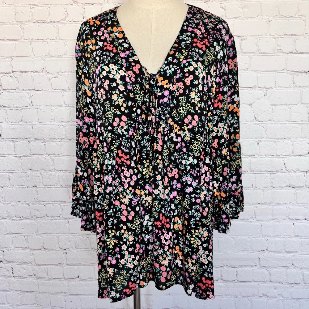 CHRISTIAN SIRIANO Boho 3/4 Sleeve Floral Tunic Top--EUC--M - Picture 1 of 16